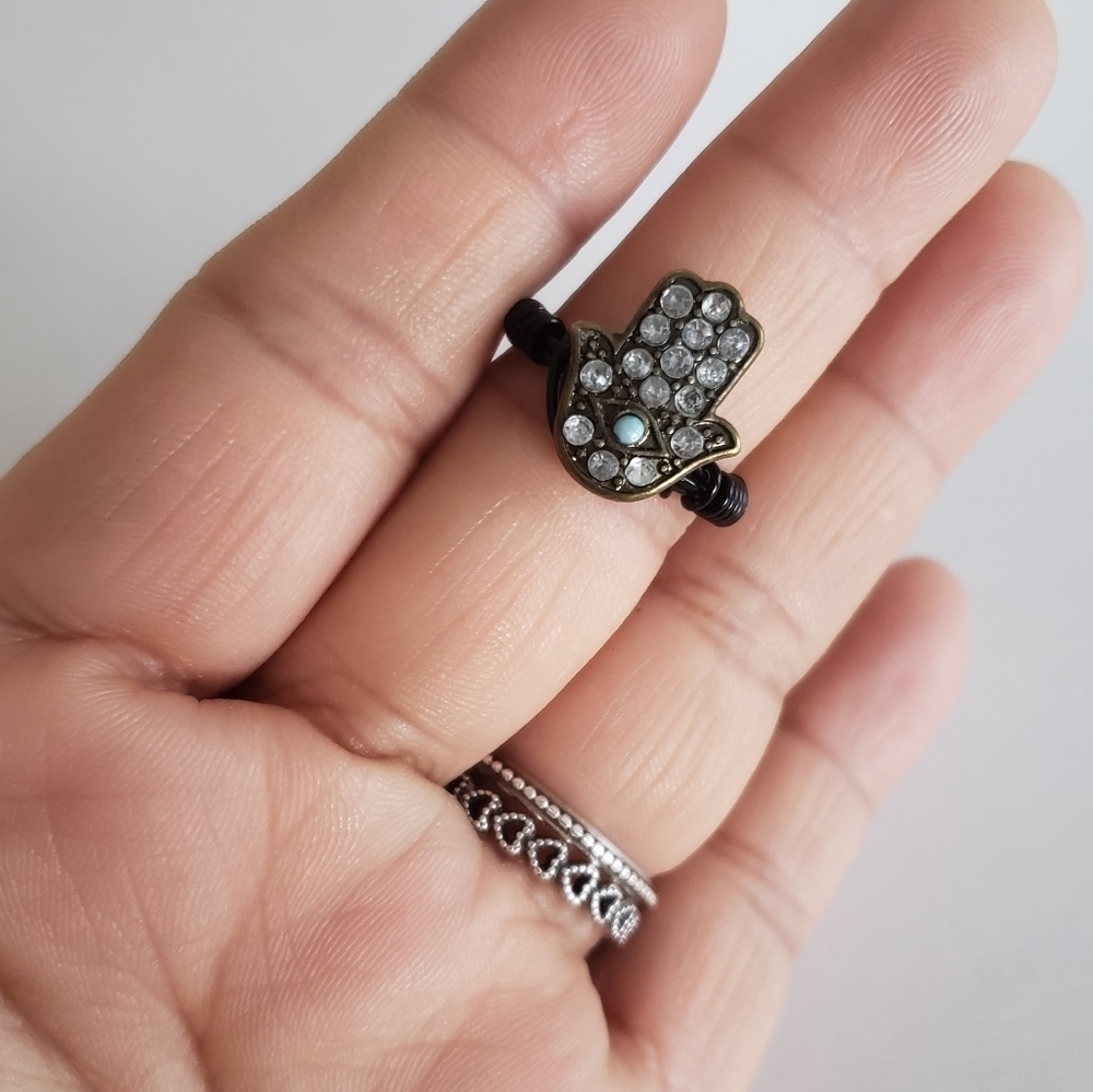 Handmade black wire with hamza